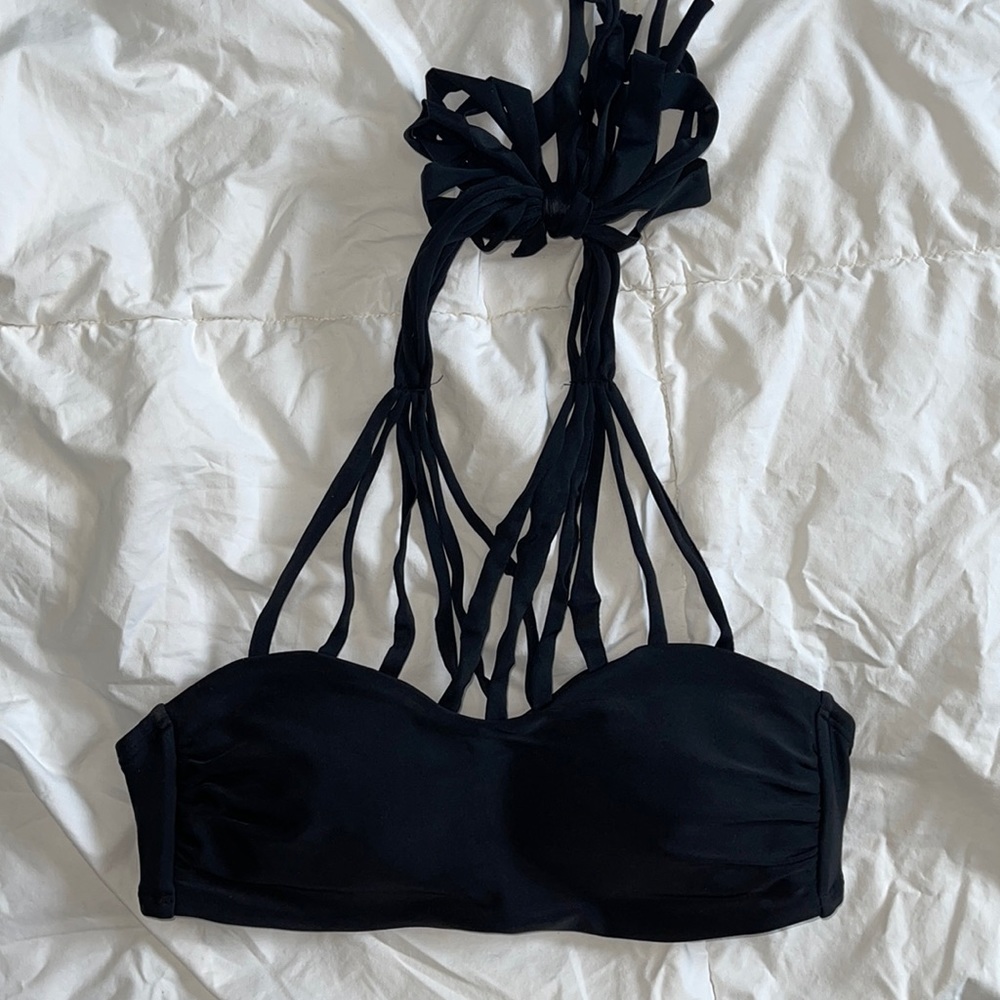 Black bikini top